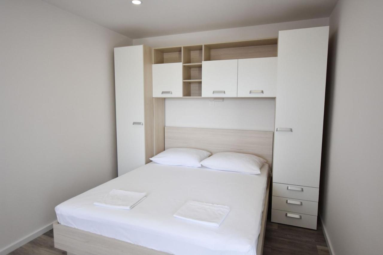 Apartments Anica 普利莫顿 外观 照片